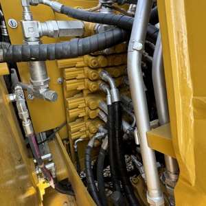 Excavateur d'occasion CAT 307E2 avec pouce Caterpillar 307E Petite excavatrice de tranchée de 7 tonnes Ligne marteau brise-roche Prix bas à vendre - Product Image 6