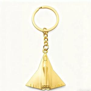 سلسلة مفاتيح معدنية على شكل طائرة بتصميم ثلاثي الأبعاد من سبائك الزنك عالية الجودة باللون الفضي والذهبي - Product Image 6