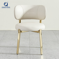 Qiancheng moderne luxe nouvelle chaise populaire en acier inoxydable meubles de salle à manger chaises de salle à manger en cuir pour cafés et restaurants