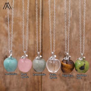 Collar pequeño de cristal de manzana, joyería de moda, cadena de plata, regalo de Navidad de tallado de manzana - Product Image 2