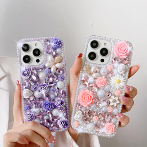 Custodia per telefono con fiore di perla di lusso per <span class=keywords><strong>iPhone</strong></span> 15 16 pro max 14 13 12 <span class=keywords><strong>xs</strong></span> <span class=keywords><strong>Cover</strong></span> <span class=keywords><strong>protettiva</strong></span> antiurto - Product Image 1