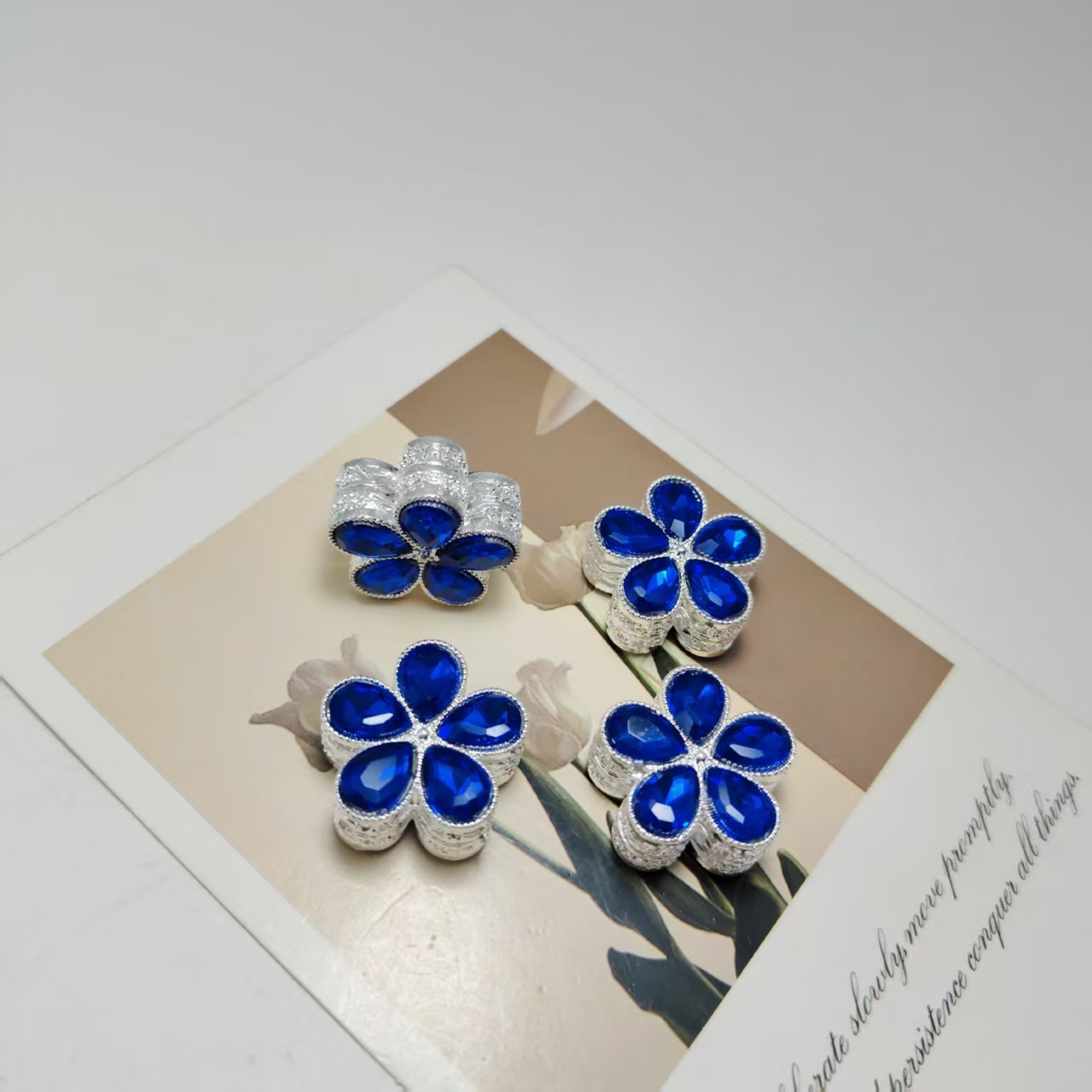 Diamant bleu saphir plaqué argent