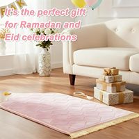 Tapis de prière musulman en polyester épais et rembourré, doux en flanelle, avec base antidérapante, à poils courts gaufrés, avec pompons, pour la maison, le Ramadan et l'Aïd