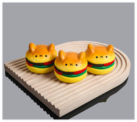 Petit pain en forme de toast à rebond lent et mignon. Collation ludique. Gadget anti-stress. Jouet anti-stress. Cadeaux de bienvenue