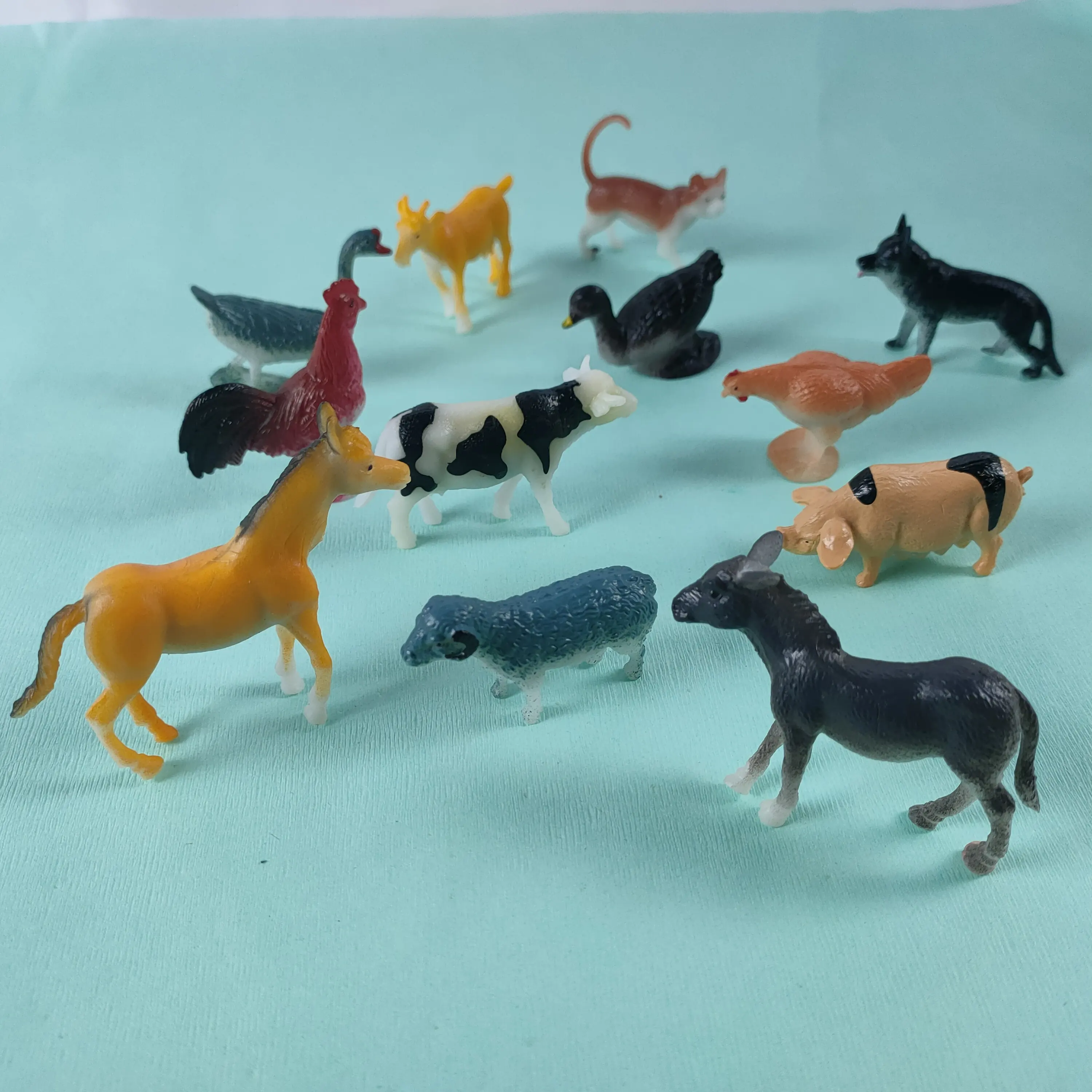 Figuras de animales de granja en 3D, mini figuras de dibujos animados de plástico para herramientas educativas, colección de prototipo, promoción de fábrica