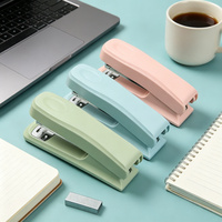 Mini Agrafeuse Macaron Rose Bleu Vert Mignonne Compacte pour Bureau et Étudiants – Idée Cadeau
