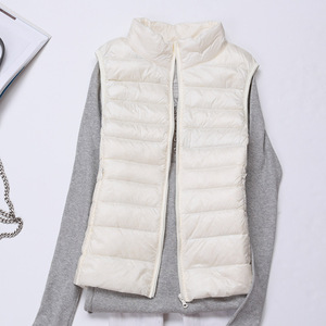 Nouveau femmes sans manches femmes <span class=keywords><strong>très</strong></span> léger vers le bas gilets Slim vestes fille Gilet léger coupe-vent chaud Portable gilet - Product Image 6