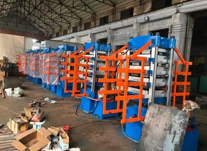 Machine industrielle automatique de vulcanisation de caoutchouc pour dalles, avec boîte de vitesses robuste, roulement vertical/horizontal, PLC, <span class=keywords><strong>granulés</strong></span> de caoutchouc EPDM - Product Image 4