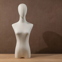 Présentoir à chapeaux pour adultes Lavinia, tête de mannequin en toile pour perruques, support en plastique, pour vitrine de salon ou magasin, pose debout