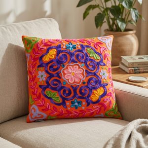 ปลอกหมอนอิงทรงสี่เหลี่ยมสีส้มแดงสไตล์เอเชียดีไซน์แบบปักลาย - Product Image 3