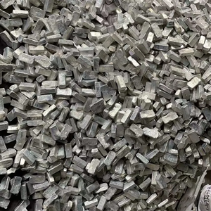 Lingotti di Magnesio ad Alta Purezza 99,99% di Buona Qualità Certificati ISO9001 Standard ASTM MOQ 5 Tonnellate in Vendita - Product Image 4