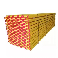 Poutre en bois H20 de 3,6 m avec revêtement plastique rouge, poutre H20 en bois d'occasion à vendre, coffrage en poutre H20 en bois