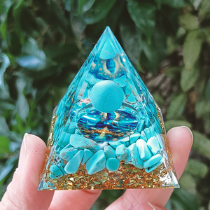 Pirámide de Cristal con Piedras, Adorno de Resina Epoxi para Escritorio, Decoración de Acuario, Estatua de Buda Turquesa, Regalo - Product Image 2