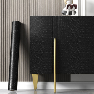 Autocollant auto-adhésif en bois de crocodile noir, <span class=keywords><strong>film</strong></span> PVC imperméable et résistant à l'humidité pour la rénovation de meubles, d'armoires et de comptoirs - Product Image 1