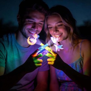 TSINYE Faveurs d'anniversaire <span class=keywords><strong>Licorne</strong></span> : Lumières LED pour Doigts, 8 Modèles, Lots en Gros pour Sacs Cadeaux, Décorations Gamer - Product Image 2