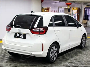 ฮอนด้า ฟิต 1.5 ลิตร CVT รุ่นสปอร์ต 5 ประตู แฮทช์แบ็ก พวงมาลัยซ้าย ยูโร 6 100-150 แรงม้า แรงบิด 100-200 นิวตันเมตร สีดำ กระจกหลังแบบซันรูฟ กล้องมองหลัง - Product Image 5
