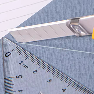 Material de acero al carbono de alta calidad, 9mm, 18mm, cuchillos de utilidad, cuchilla de repuesto con paquete de caja - Product Image 5