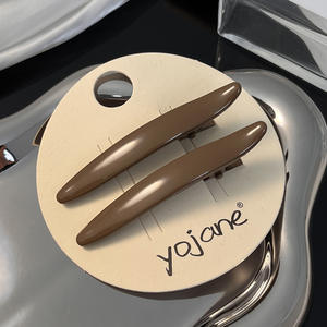 กิ๊บติดผมลายจุดสีครีมขาว ดีไซน์ไม่สม่ำเสมอ กิ๊บติดข้างสำหรับเด็กผู้หญิง กิ๊บติดผมน่ารักสำหรับงานปาร์ตี้ในโรงเรียน ใช้ได้ทุกวัน - Product Image 6