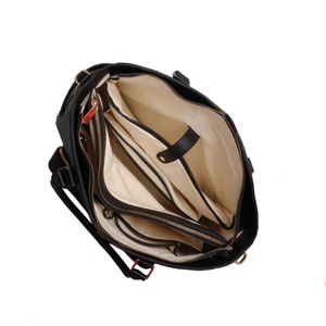Sac de voyage multifonctionnel pour femme en cuir PU avec compartiment isotherme, grande capacité, fermeture éclair et sangle de transport - Product Image 6