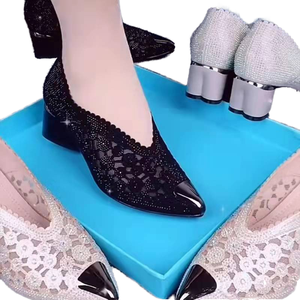 Zapatos de Mujer Estilo Europeo Americano para Primavera y Otoño, Nuevo Estilo con Pedrería, Tacones Altos Gruesos, Punta Puntiaguda, Malla de Colores Mezclados, Goma - Product Image 1