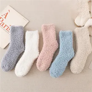 Custom Logo Not Falling Out Thicken Fluffy White Sleeping Knitted Plush Fuzzy Furry Slipper Socks