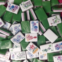 Lot de 160 tuiles de mahjong américaines en acrylique avec paillettes, gravées sur mesure, et coffret transparent en acrylique