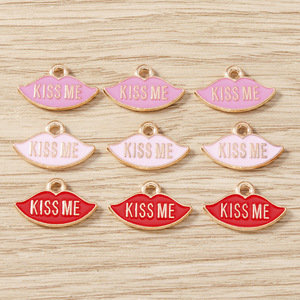 WENY Paquete de 10 Colgantes Personalizados Nuevos para Pulsera, Colgante con Diseño de Labios <span class=keywords><strong>KISSME</strong></span> - Product Image 3