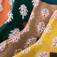 Chaussettes fantaisie personnalisées pour hommes à motif arbre, mignonnes, pour l'hiver et Noël, vente en gros à prix réduit