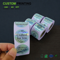 Étiquette de marque circulaire holographique personnalisée avec un design artisanal irisé pour un emballage de qualité supérieure, vente en gros en vrac