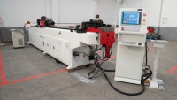 Máquina dobladora de tubos de acero CNC 3D con mandril para pasamanos de escaleras, barandillas, balaustradas, balcones, vallas de vidrio y andamios