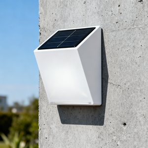 Lampe solaire d'extérieur étanche avec éclairage LED à économie d'énergie, conception et assemblage de circuits imprimés de panneaux solaires PCBA - Product Image 3