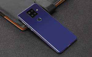 Smartphone OEM con Sistema Operativo Ubuntu Linux Touch OS, <span class=keywords><strong>Telefono</strong></span> Cellulare 4G con Modalità Open Source Chiavi in Mano - Product Image 6