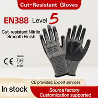 Gants anti-coupure certifiés CE niveau 5 en HPPE avec revêtement lisse en nitrile, protection niveau D, antidérapants.
