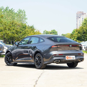 Voiture d'occasion Changan UNI-V 2024, finition Premium, 1.5T, boîte 7DCT, berline fastback, 138kW, essence, véhicule d'occasion en vente en gros - Product Image 5
