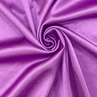 Tissu satiné liquide brillant en polyester 100% au mètre Caractéristique de mémoire pour doublure de vêtements et de robes