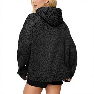 Sudadera con Capucha Unisex Gris Sólida con Bolsillo Frontal, Opción de Logotipo Personalizado, 100% Algodón Felpa, Corte Regular, Proveedor Mayorista de Invierno - Product Image 2