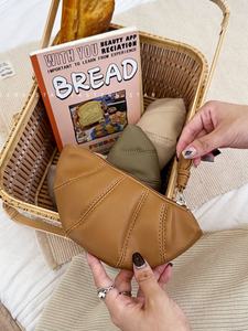 Nouvelle conception, sac à main en forme de croissant miniature personnalisé en usine, texture simple, sac à main tendance, porte-monnaie, sac pour femme - Product Image 4