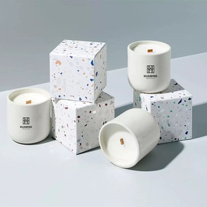 Huaming Custom Premium <span class=keywords><strong>Glade</strong></span> Wood Wick Velas de aromaterapia Caja individual Coco Cera de soja Rústico Patchouli Vela perfumada - Product Image 2
