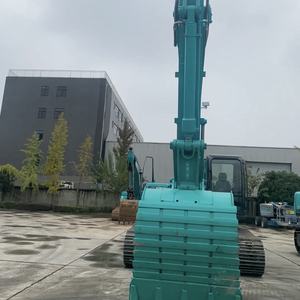 Excavatrice sur chenilles hydraulique Kobelco SK260 de 26 tonnes, modèle 2022, d'occasion, de bonne qualité, avec moteur, boîte de vitesses et pompe, puissance de 131 kW, à vendre - Product Image 6