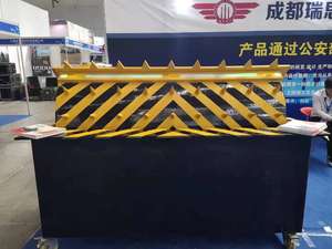 Barriera Elettrica Ribaltabile, Macchina per Recinzioni Stradali Personalizzabile, Barriera Anti-Collisione per Veicoli - Product Image 2