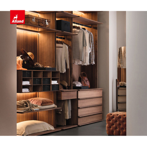 Precio de fábrica Alland personalizado en forma de U armario de grano de madera de diseño moderno de gama alta armario de vestidor de grano de madera para caminar en el armario - Product Image 2