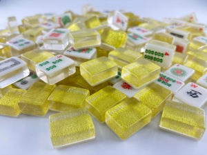 Ensemble de Mahjong Américain Portable de Luxe Premium et Durable, 160 Pièces, Tuiles de Mahjong en Cristal Doré pour le <span class=keywords><strong>Poker</strong></span> et les Réunions Familiales - Product Image 4