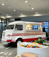 Remorque alimentaire multifonctionnelle en aluminium personnalisable avec panneaux prêts à l'habillage et support néon pour la promotion de la franchise de bonbons