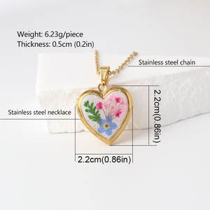 18K altın kaplama kalp fotoğraf madalyon ay çiçek doğum çiçek kolye reçine preslenmiş çiçek kolye güzel zincirler kolyeler onun için - Product Image 3