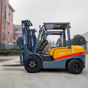 Vendita calda FD30 carrello elevatore Diesel 2.5ton 3ton 3.5ton 4ton 3m 4m 4.5m 6m diesel carrello elevatore con motore giapponese