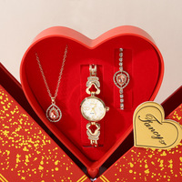 Ensemble cadeau personnalisé Wisteria pour femme : montre en quartz, collier, boucles d'oreilles, souvenirs d'anniversaire et de Saint-Valentin, coffret cadeau de luxe en forme de cœur