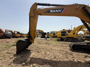 Excavatrice hydraulique Komatsu PC200-8 d'occasion, 20 tonnes, modèle 2022, capacité de la cuve de 1,0 m, roulement à billes, excellent état, à vendre - Product Image 3