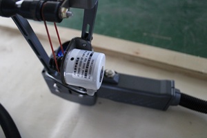Machine de marquage laser à fibre portable pour le marquage des codes VIN et des logos de châssis - Product Image 6