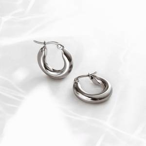 Bon marché, vente en gros, boucles d'oreilles créoles épaisses en <span class=keywords><strong>or</strong></span> 18 carats, bijoux simples, boucles d'oreilles créoles modernes en acier inoxydable 316L pour femmes - Product Image 4