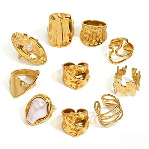 Bagues Chunky de Luxe en Acier Inoxydable Plaqué Or 18K avec Grande Perle Baroque Texturée Irrégulière - Product Image 2